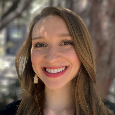 Joy Roos headshot